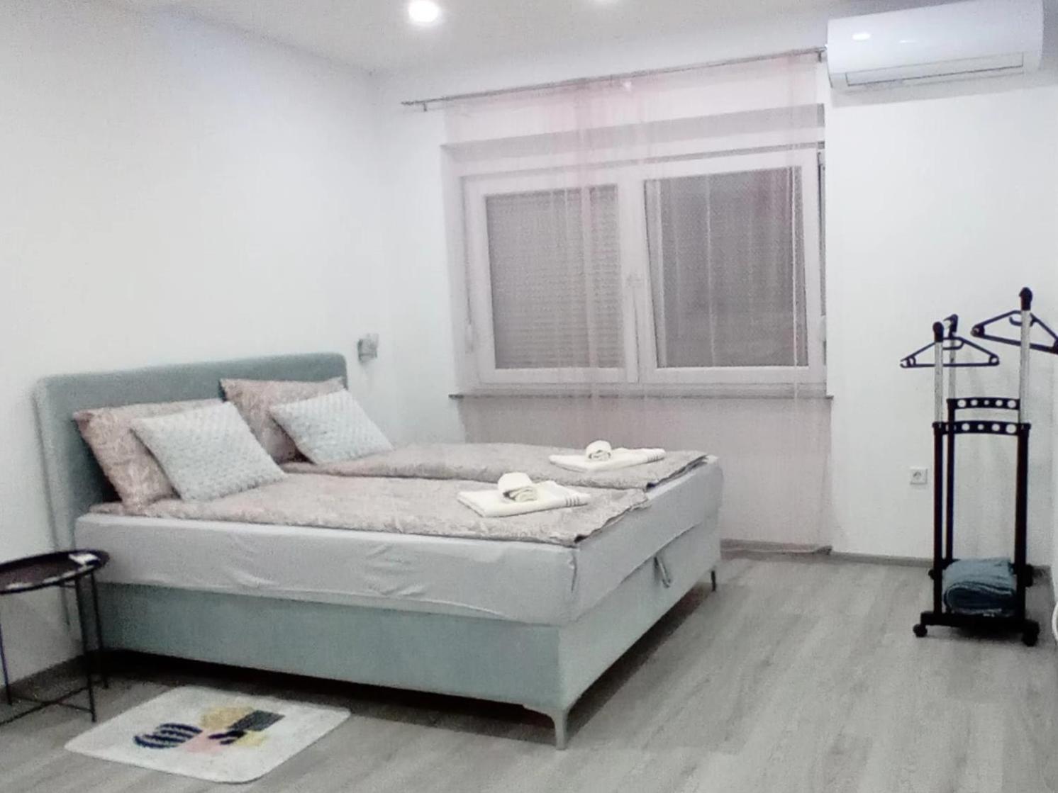 Apartman Edwin ヤイツェ 部屋 写真
